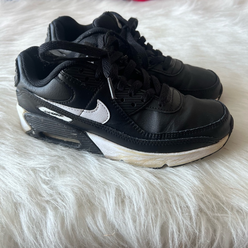 Nike Air Max, Black and White